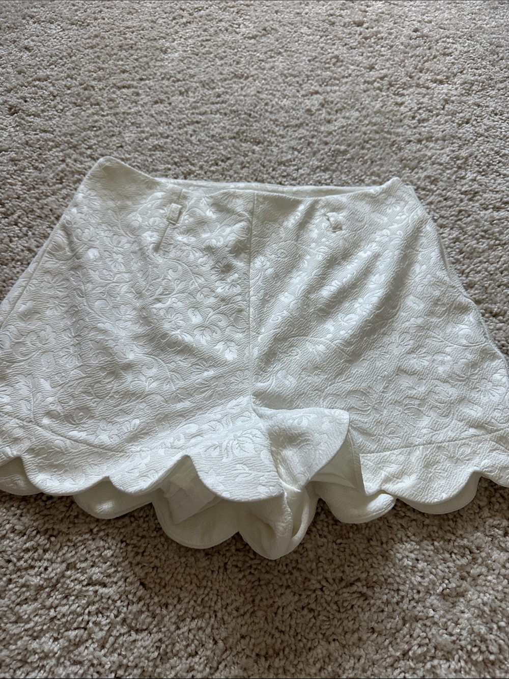 Monteau White Floral Jacquard Skort